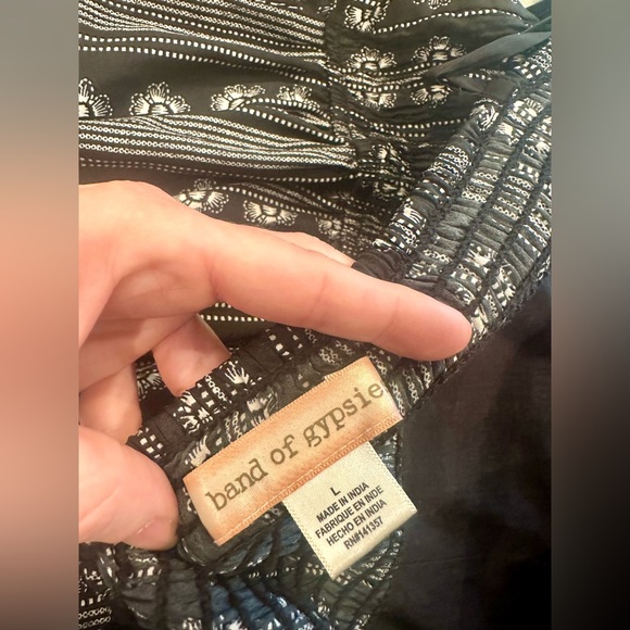 🔹Band of Gypsies Spaghetti Strap Jumpsuit Size Large - Smocked Top/Straight Leg - Picture 2 of 6